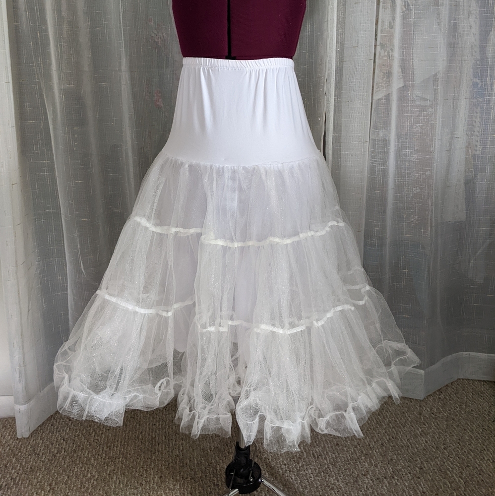 Tea length petticoat skirt by Lindy Bop